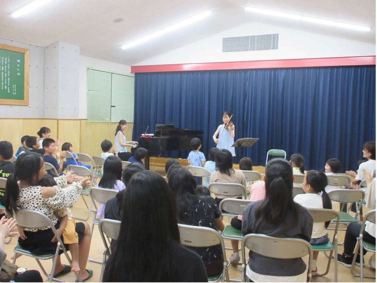 コンサートの様子(児童養護施設 仁風園)