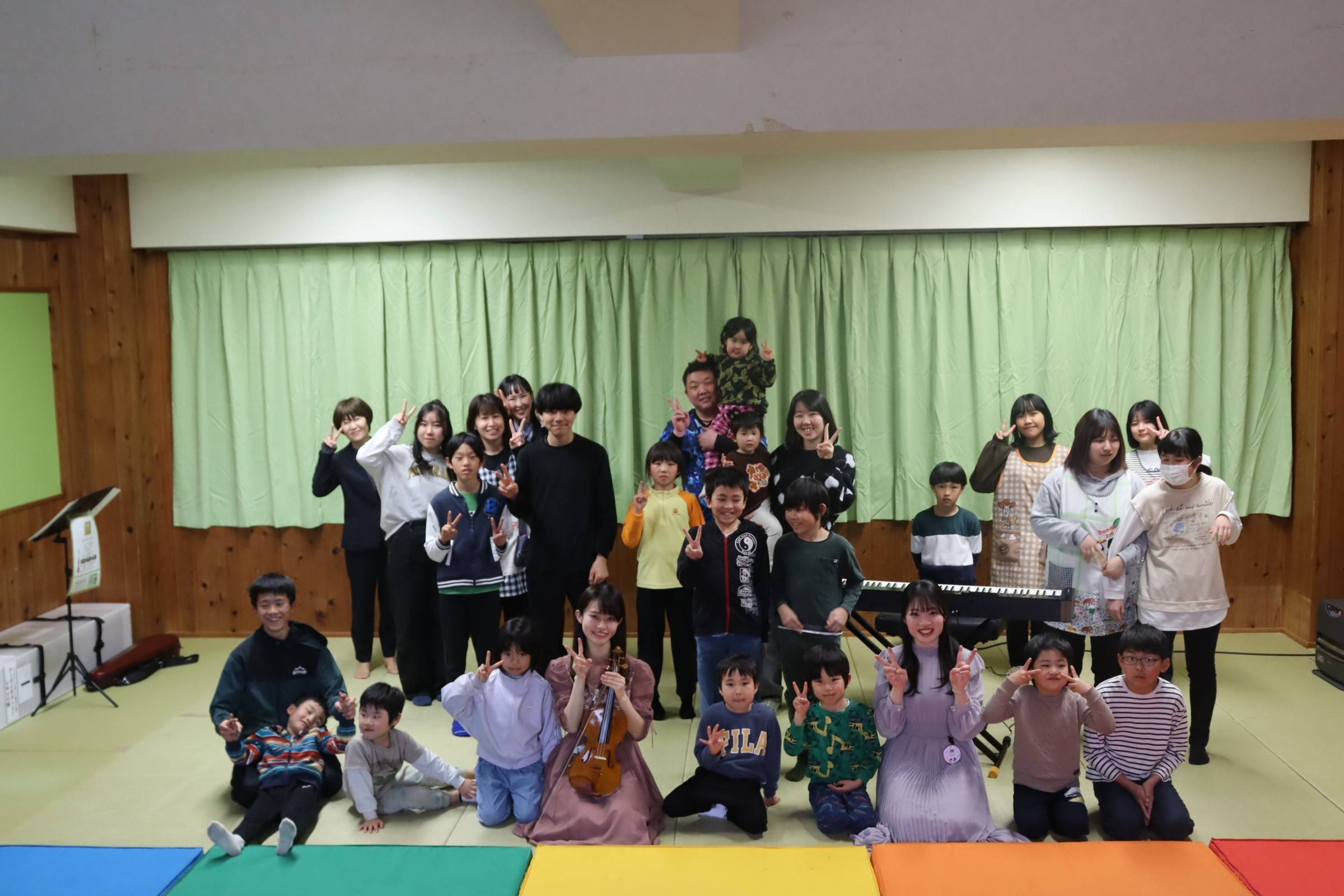 コンサートの様子(児童養護施設 光輝寮)
